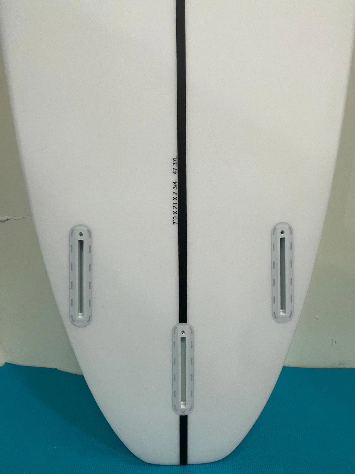Zeus 7'0 White Squaretail Epoxy - specs