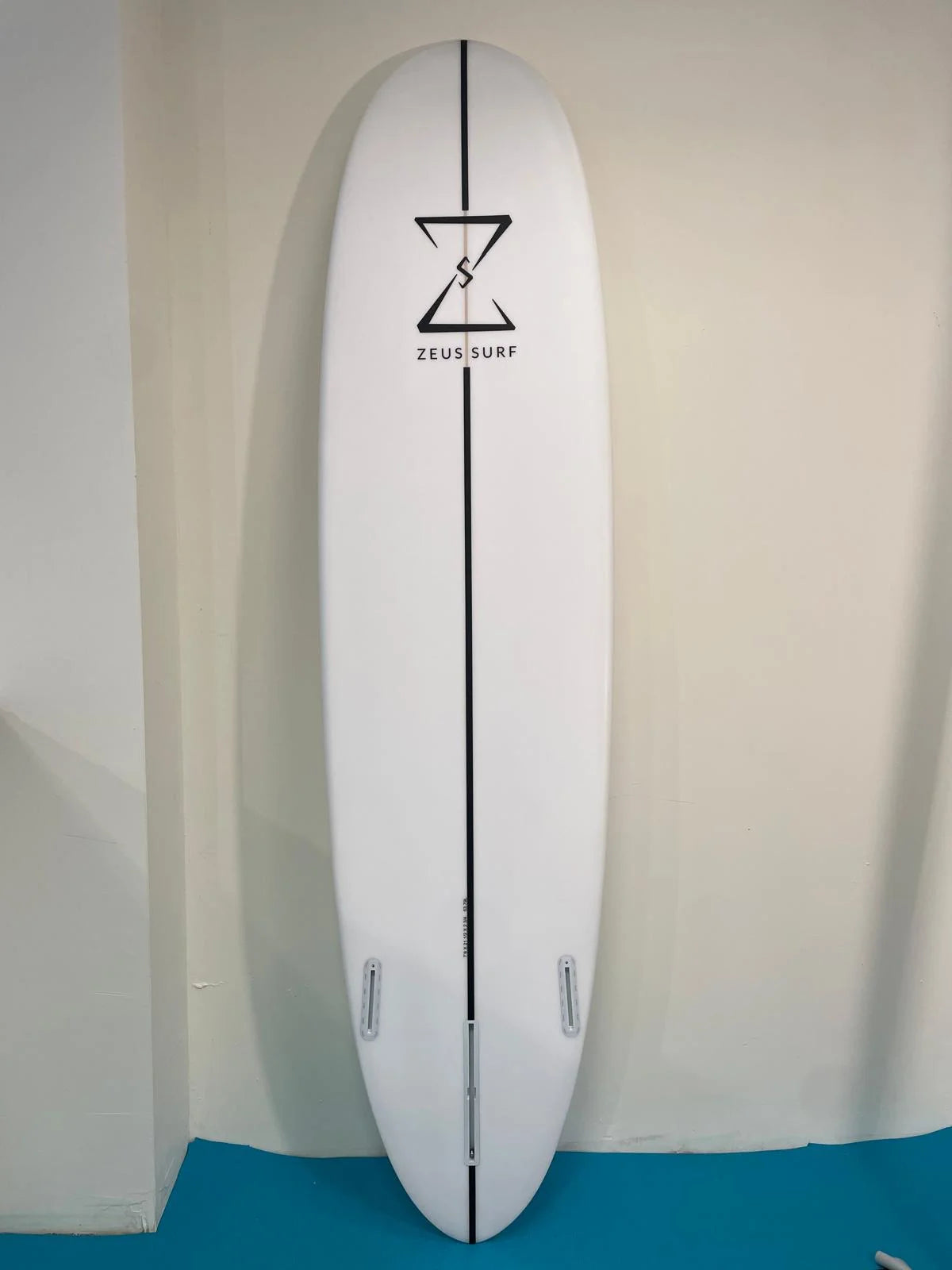 Zeus 7'6 White Mini-malibu Epoxy - bottom