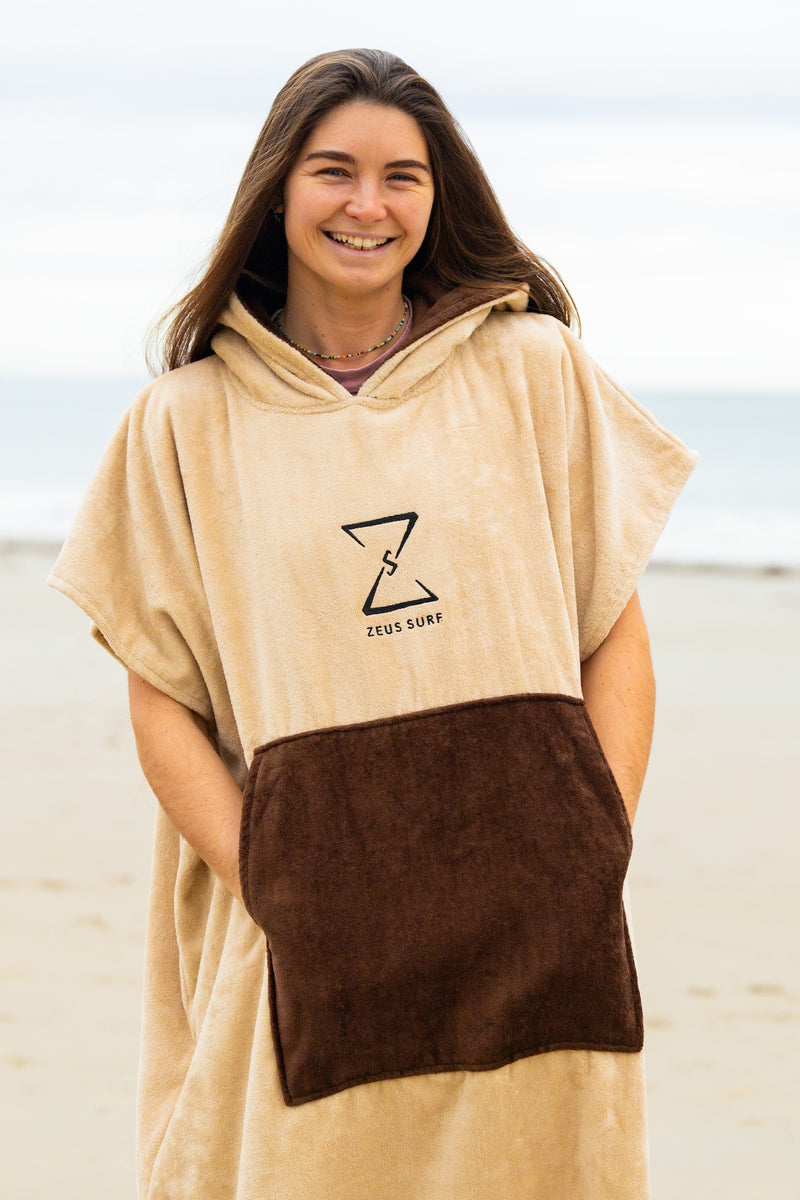 Poncho Zeus