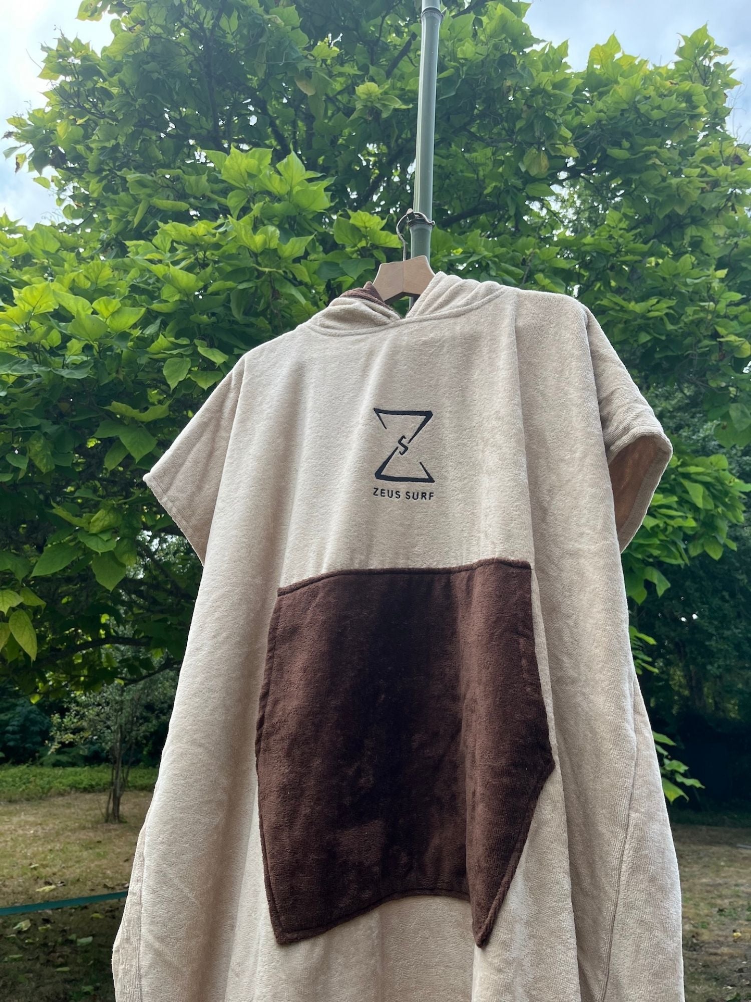 Poncho Zeus Beige