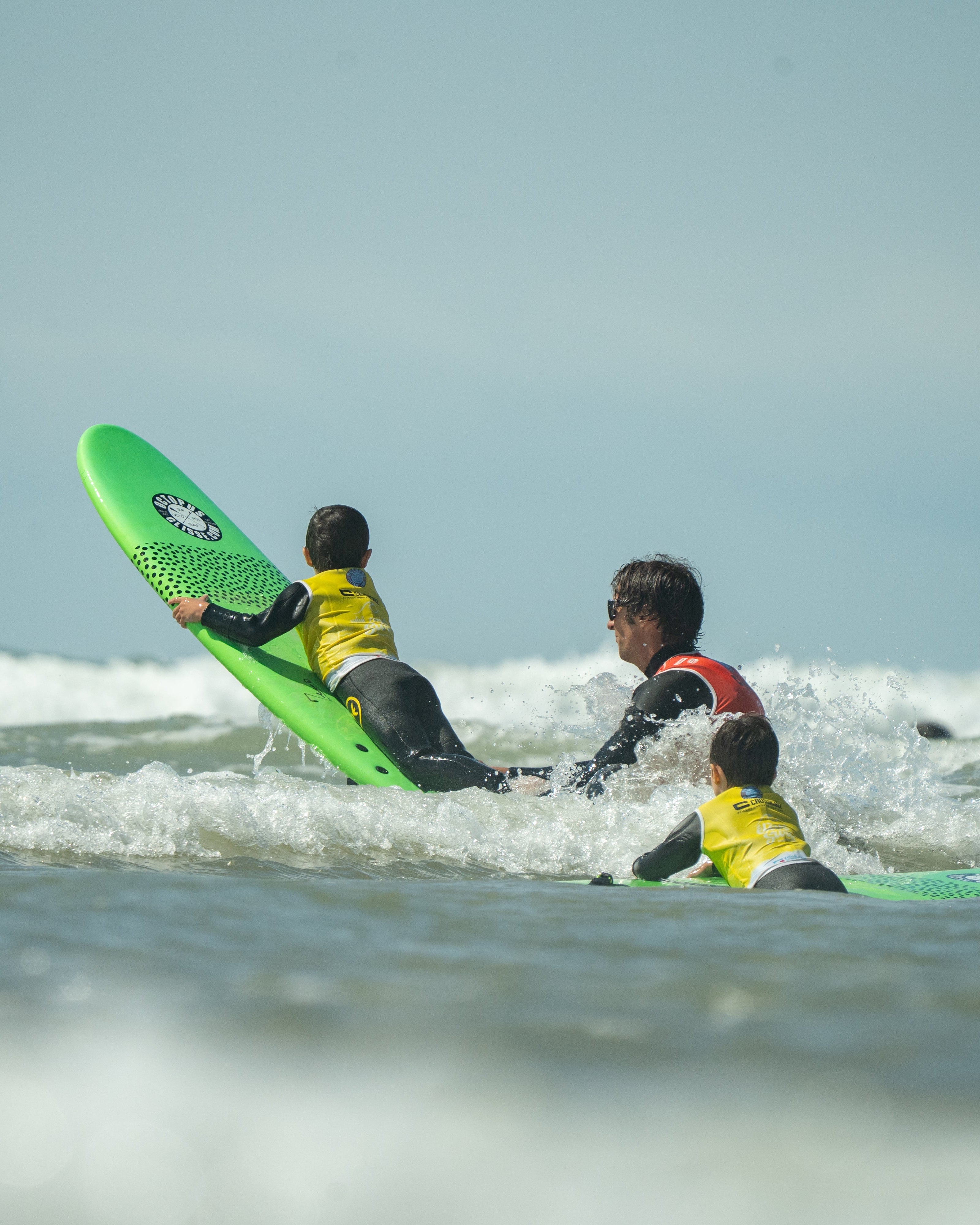 surfboard lesson for kids
