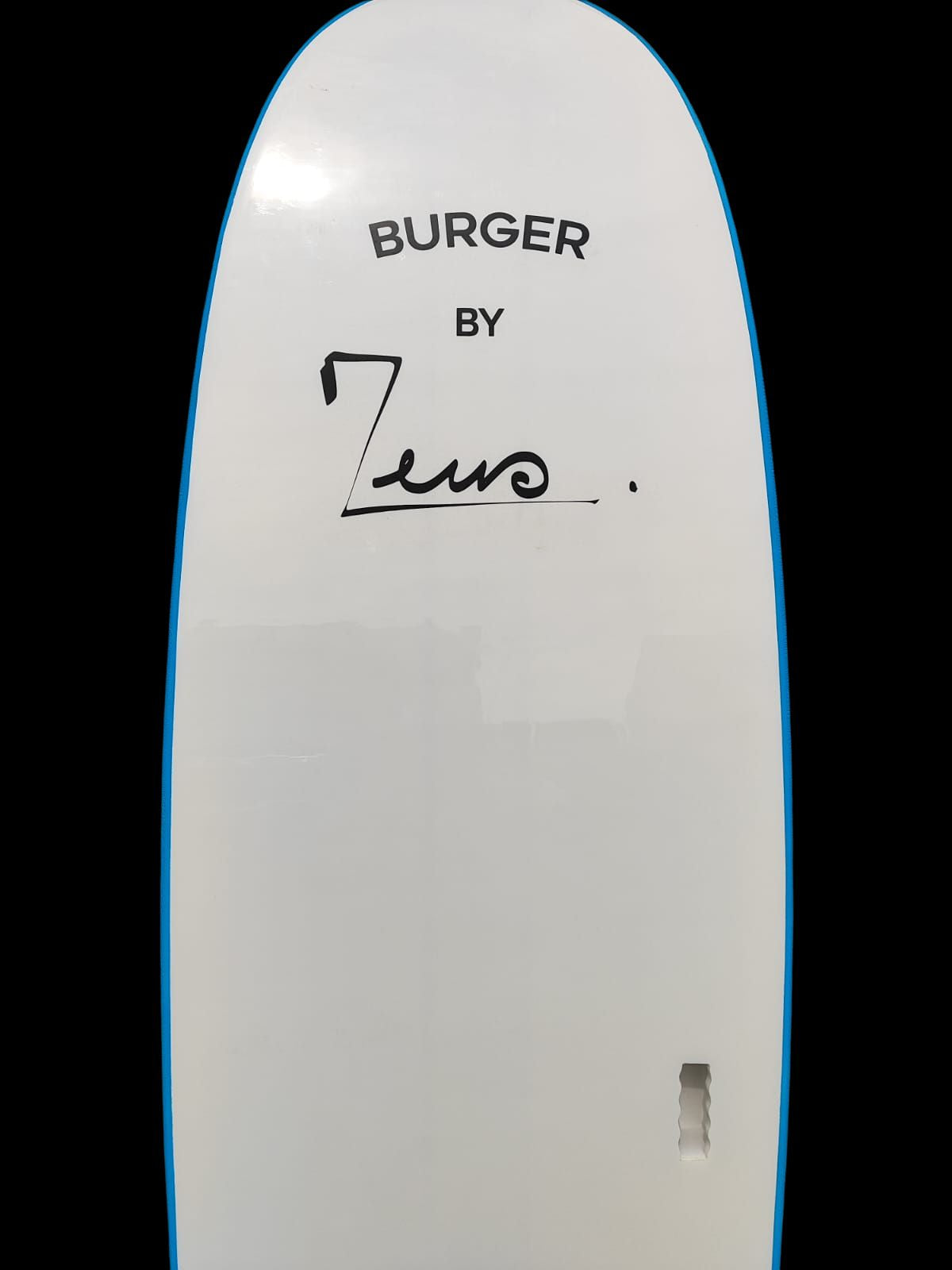 PlanchedeSurfZeusBurgerPlanchedeSurfZeusBurger7_6fullbottom.jpg