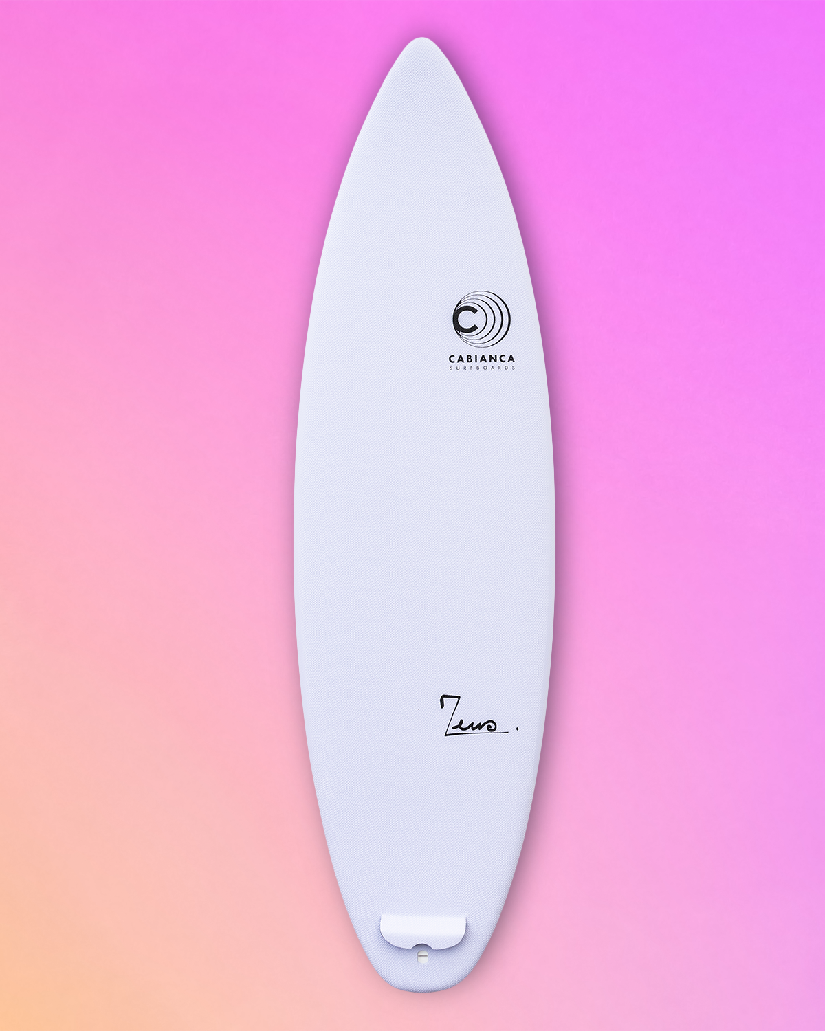 une planche de surf de type shortboar de la marque de surf française zeus 