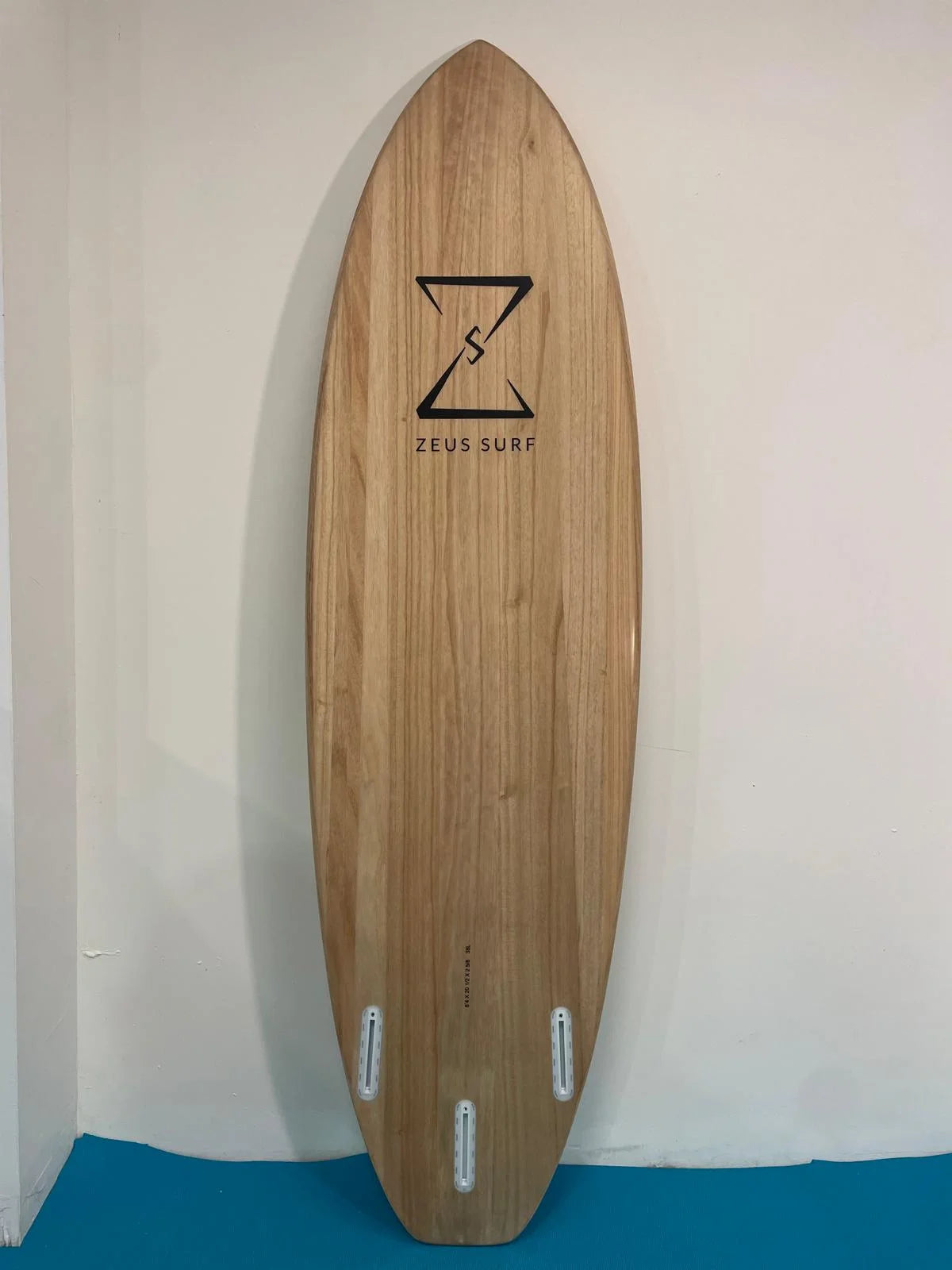 Zeus 6'4 Wood Shortboard Epoxy - bottom