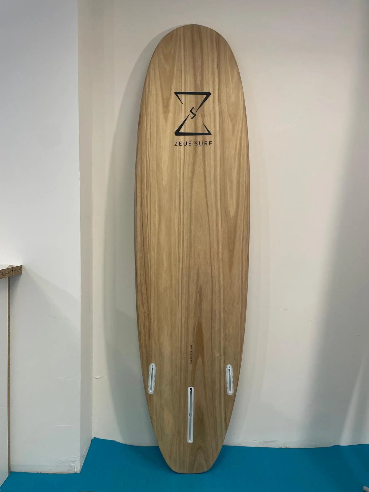 Zeus 7'4 Wood Mini-malibu Epoxy - bottom