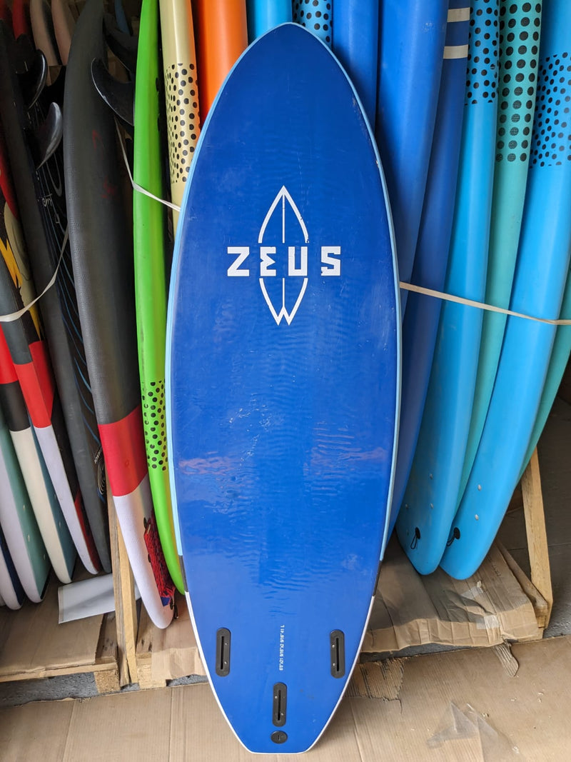 Laden Sie das Bild in Galerie -Viewer, Zeus Surf Surboards Softop Planche de Surf Occasion Zeus - Cicielo 6&#39;0 EVA
